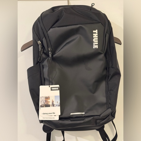 Thule 26L Chasm school Backpack (Black) Durable Water /Weather Resistant - Picture 1 of 16
